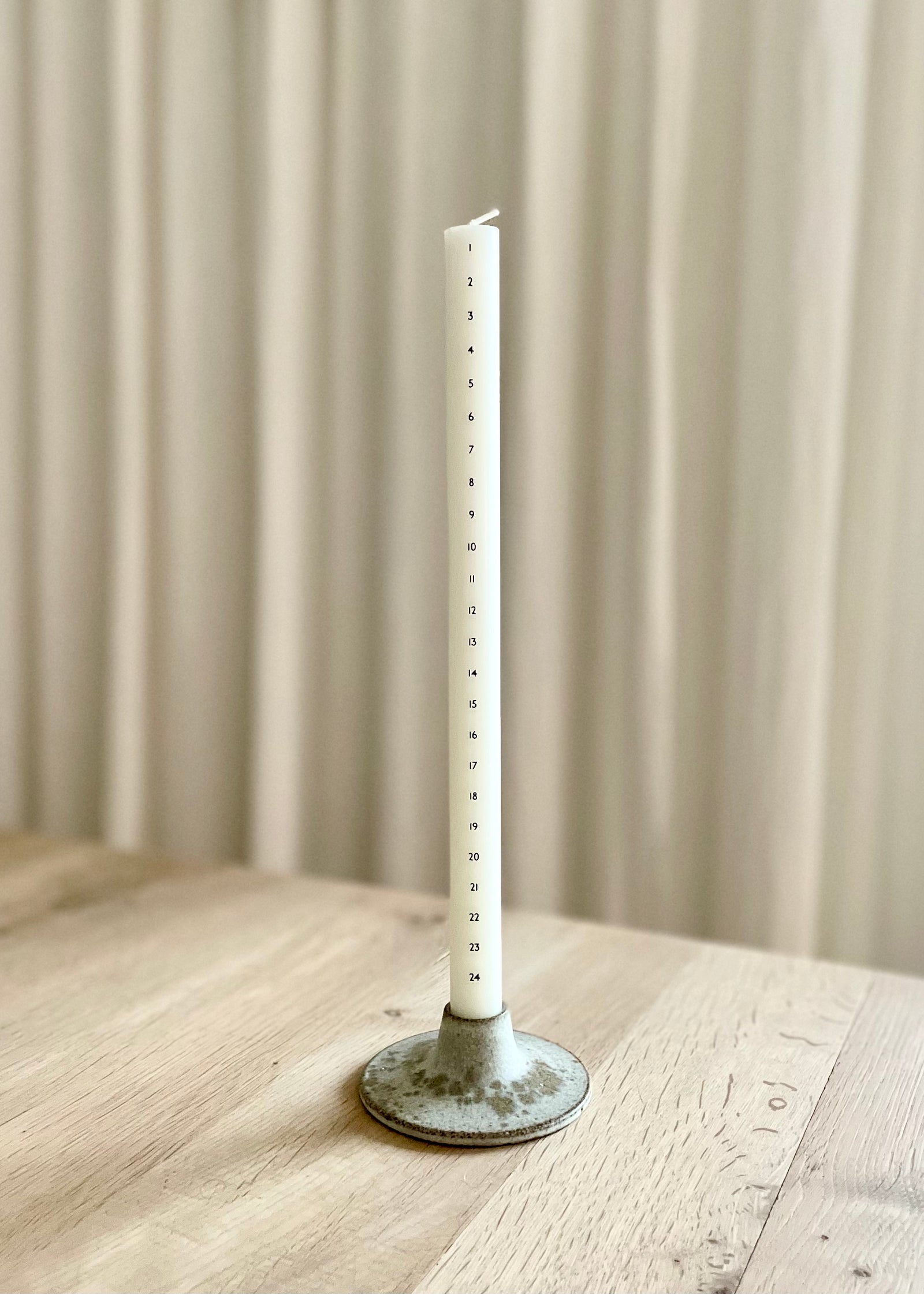 Calendar candle