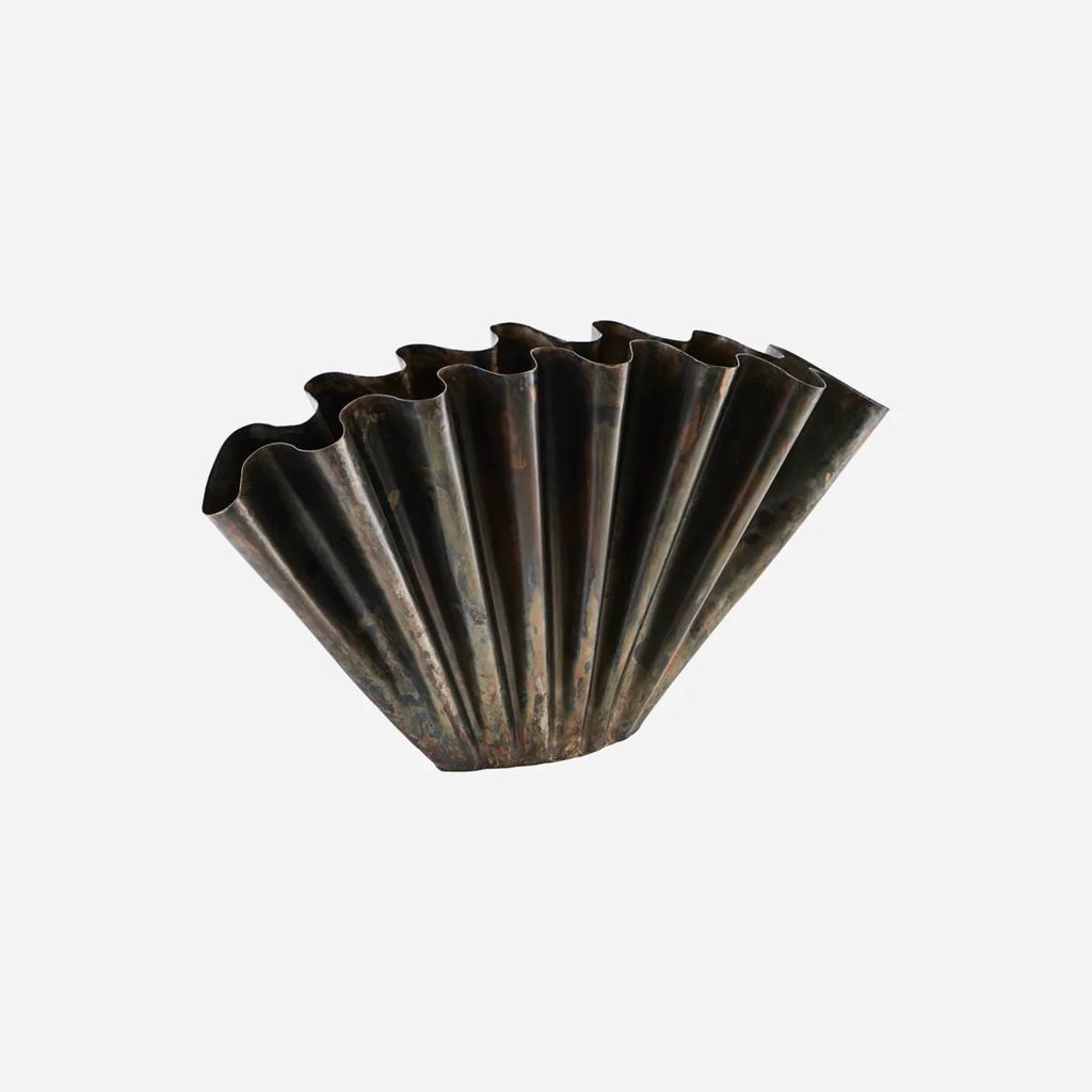 Flood vase