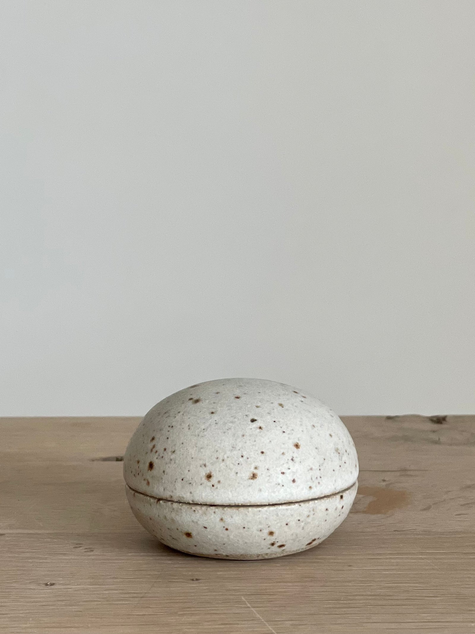 Viki Weiland Lidded jar - mini